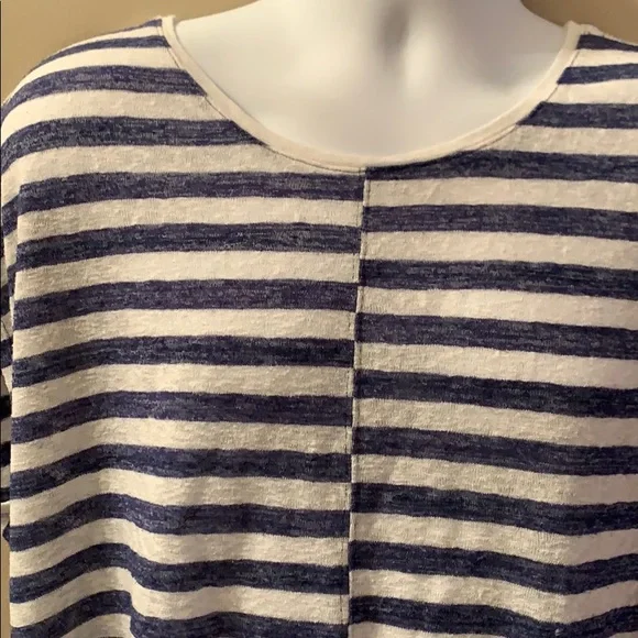 VINCE CAMUTO Top. Size X-Large - Picture 5 of 11